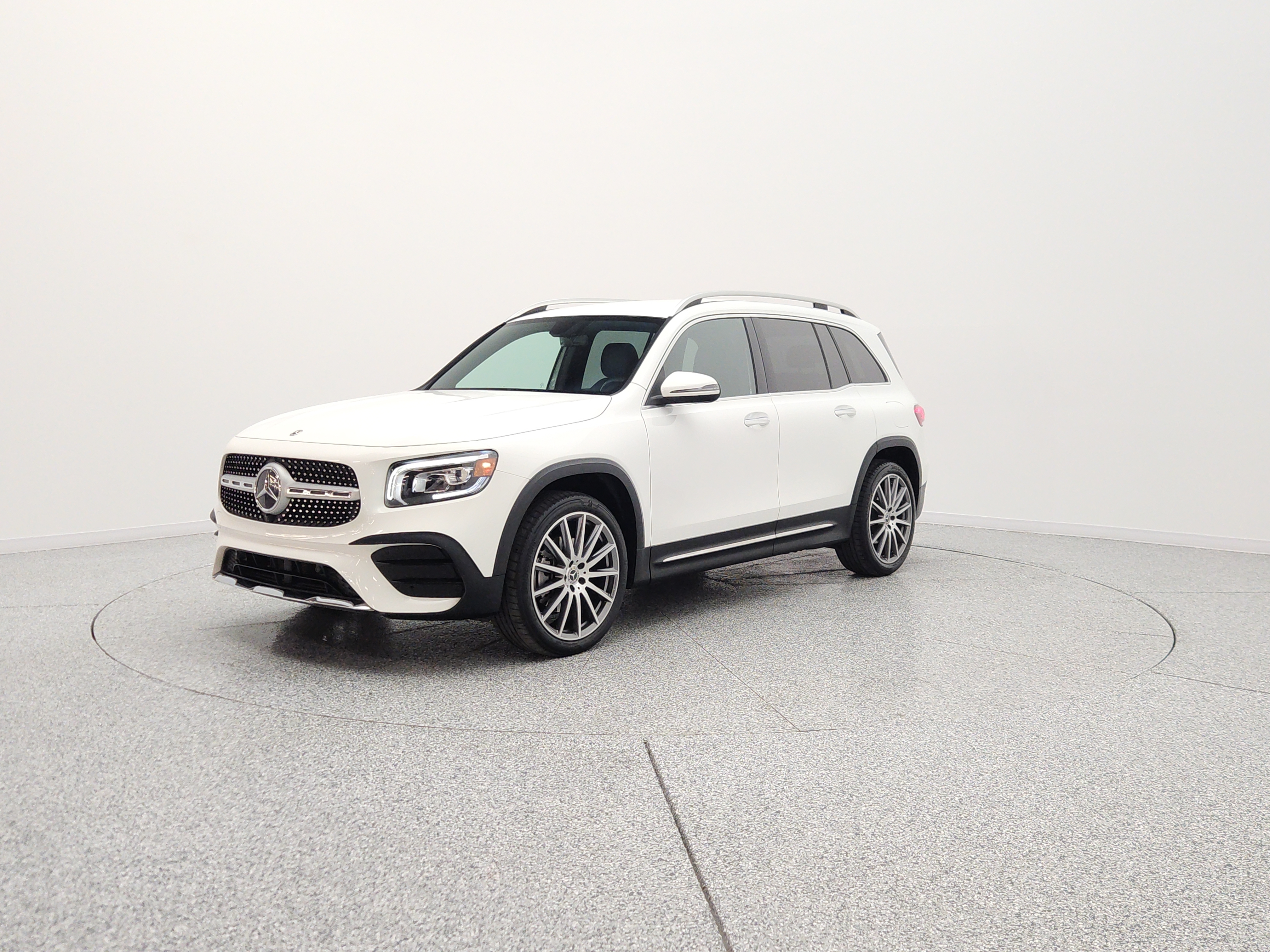高級　2022年製　235/50R19 2本　ベンツ　GLA GLB ハリアー Pre-Owned 2022 Mercedes-Benz GLB GLB 250 SUV SUV in Newport Beach